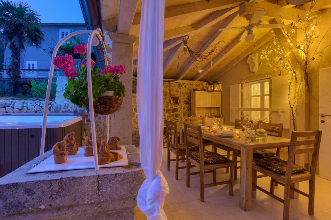 White Cottage Heritage House Čižići Dış mekan fotoğraf