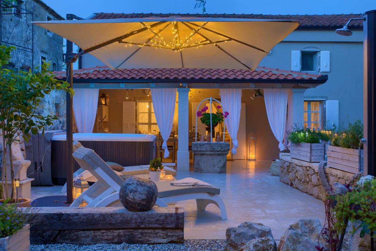 White Cottage Heritage House Čižići Dış mekan fotoğraf